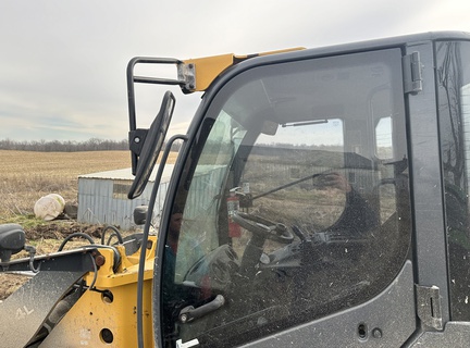 2018 John Deere 204L Compact Utility Loader