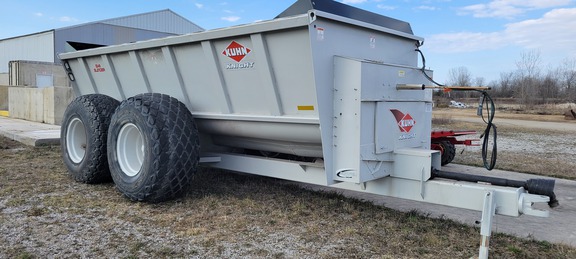 2008 Misc 8141 Manure Spreader