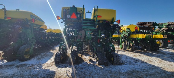 2022 John Deere 1775NT Planter