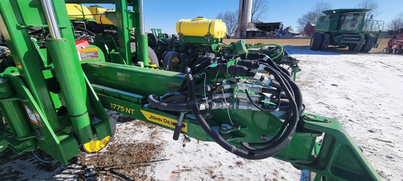 2022 John Deere 1775NT Planter