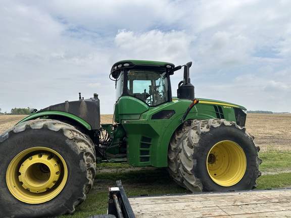 2021 John Deere 9520R Tractor 4WD