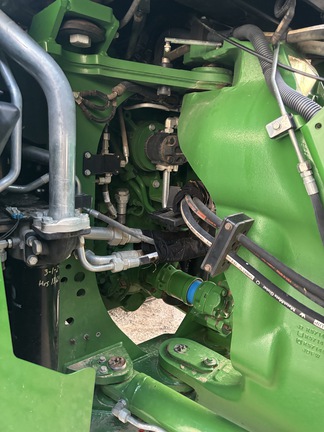 2021 John Deere 9520R Tractor 4WD