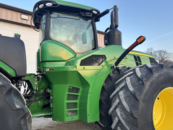 2021 John Deere 9520R Tractor 4WD