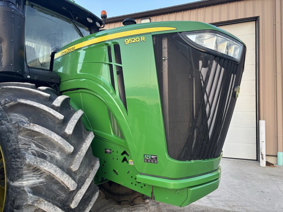 2021 John Deere 9520R Tractor 4WD