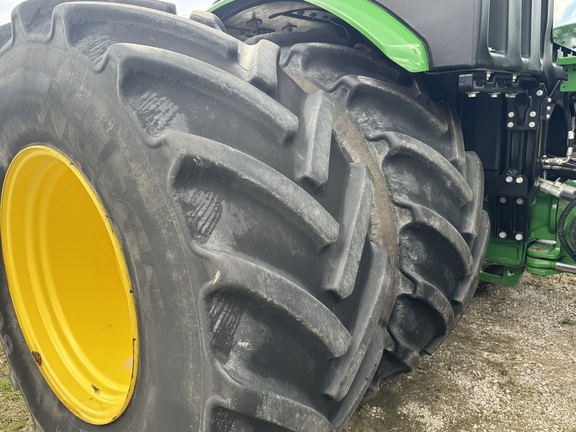 2021 John Deere 9520R Tractor 4WD