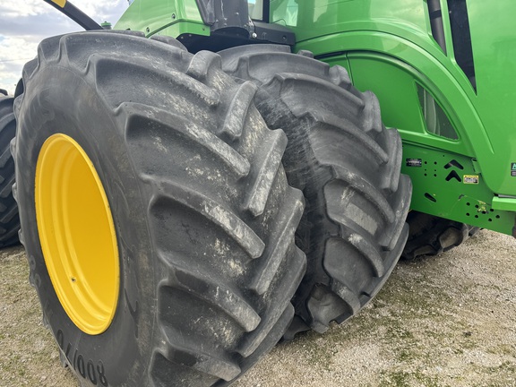 2021 John Deere 9520R Tractor 4WD
