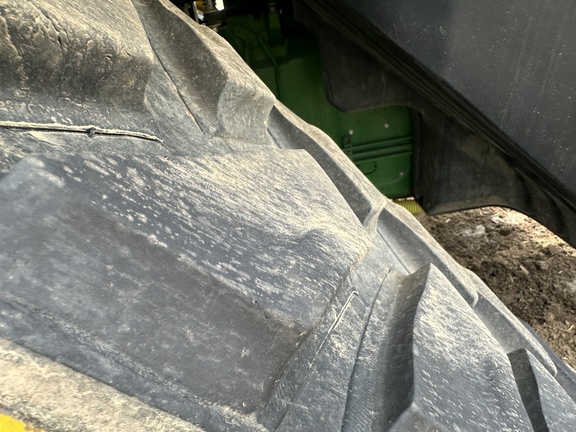 2021 John Deere 8RX 370 Tractor Rubber Track