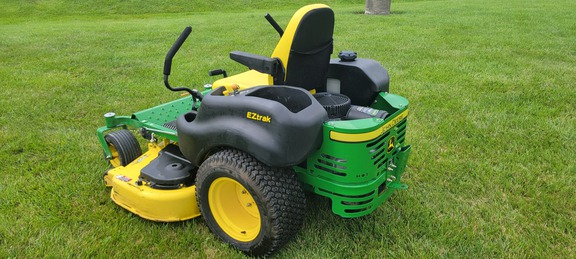 2015 John Deere Z625 Mower/Zero Turn