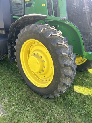 2023 John Deere 7R 230 Tractor