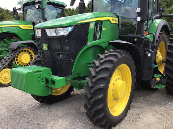 2023 John Deere 7R 230 Tractor