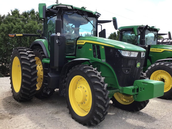 2023 John Deere 7R 230 Tractor