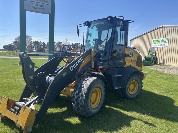 2022 John Deere 324L Compact Utility Loader