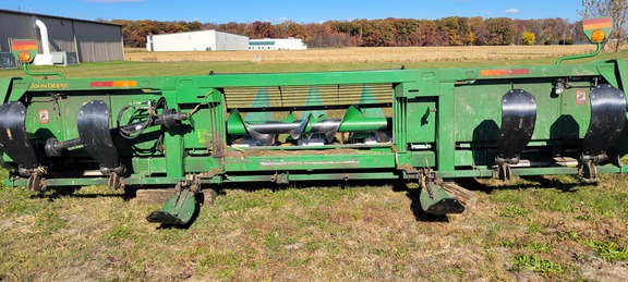 2014 John Deere 608C Header Corn Head