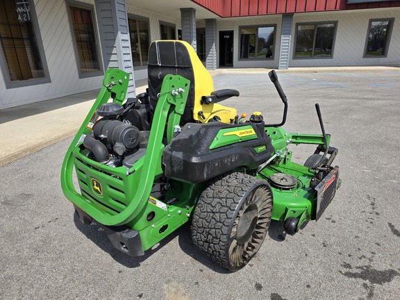 2023 John Deere Z950R Mower/Zero Turn