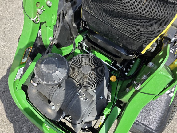 2023 John Deere Z950R Mower/Zero Turn