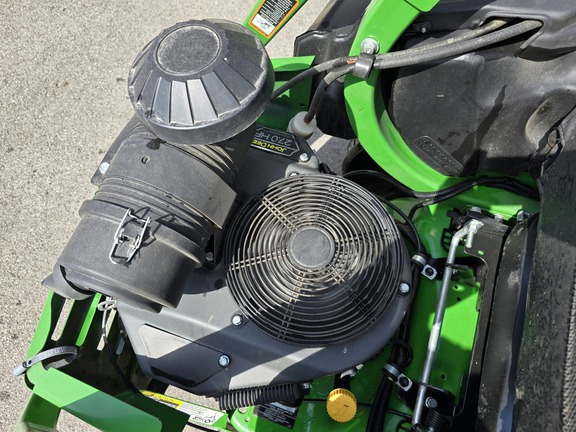 2023 John Deere Z950R Mower/Zero Turn