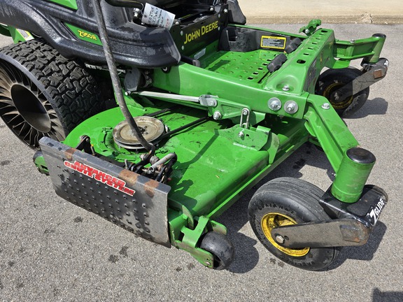 2023 John Deere Z950R Mower/Zero Turn