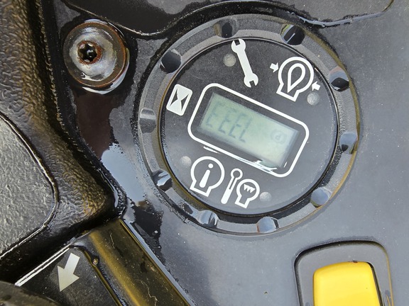 2023 John Deere Z950R Mower/Zero Turn