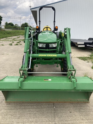 2019 John Deere 4066R Tractor Compact