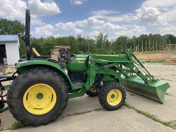 2019 John Deere 4066R Tractor Compact