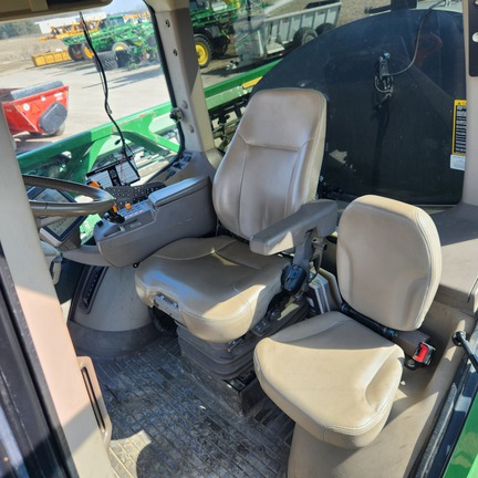 2017 John Deere R4038 Sprayer/High Clearance