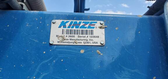 2014 Kinze 3600 Planter