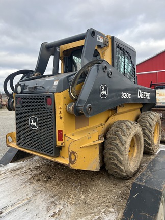 2013 John Deere 320E Skid Steer Loader