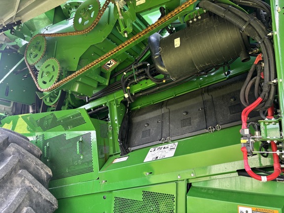2023 John Deere S780 Combine