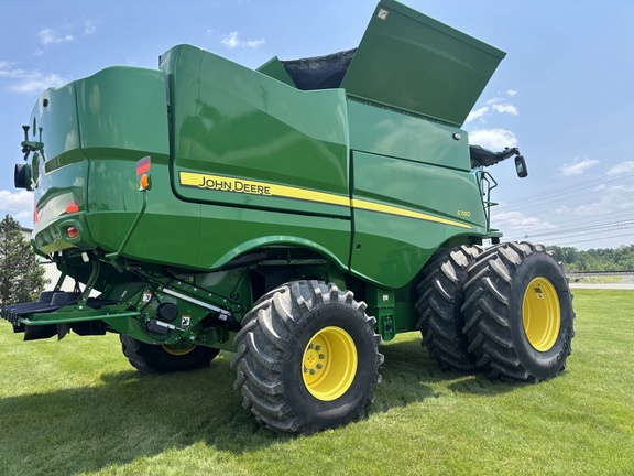 2023 John Deere S780 Combine