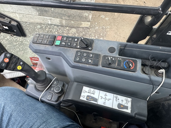 2022 Bobcat L85 Compact Utility Loader