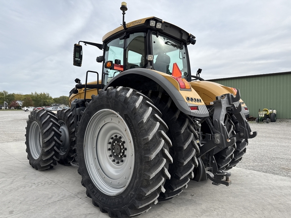 2019 Challenger 1042 Tractor