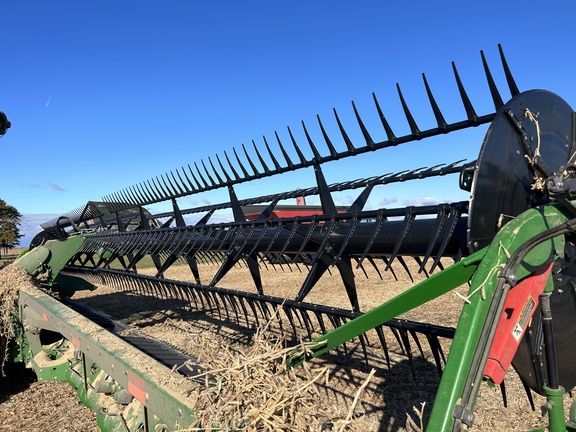 2016 John Deere 645FD Header Combine