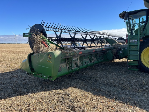 2016 John Deere 645FD Header Combine
