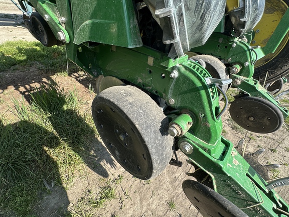 2023 John Deere 1775NT Planter