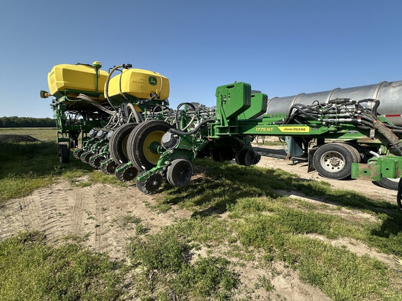 2023 John Deere 1775NT Planter