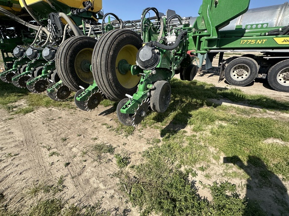 2023 John Deere 1775NT Planter