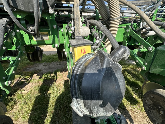 2023 John Deere 1775NT Planter