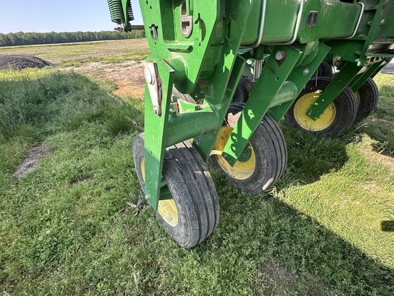 2023 John Deere 1775NT Planter