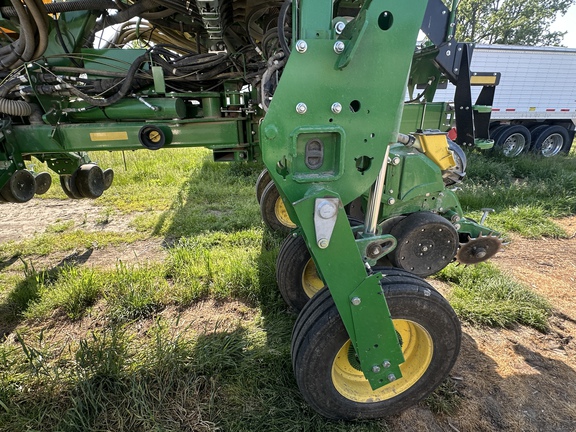 2023 John Deere 1775NT Planter