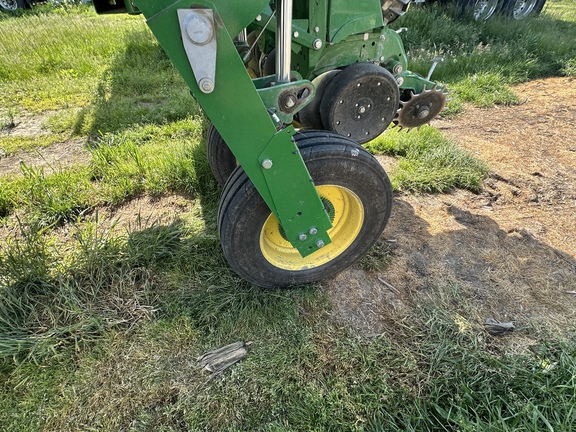 2023 John Deere 1775NT Planter