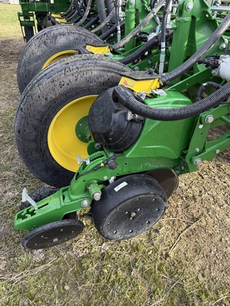 2023 John Deere 1775NT Planter