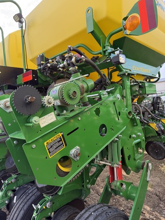 2023 John Deere 1775NT Planter