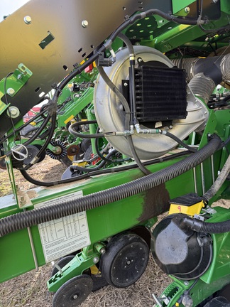 2023 John Deere 1775NT Planter