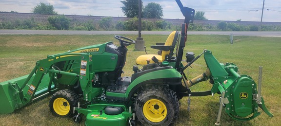 2018 John Deere 1025R Tractor Compact