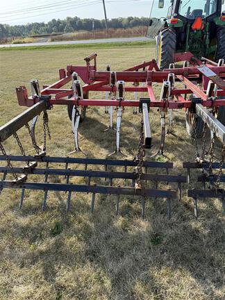 Wil-Rich 2500 Field Cultivator