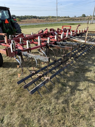 Wil-Rich 2500 Field Cultivator
