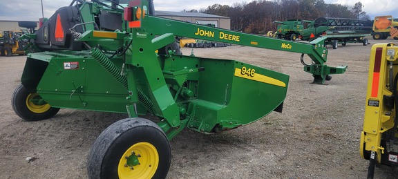 2017 John Deere 946 Mower Conditioner