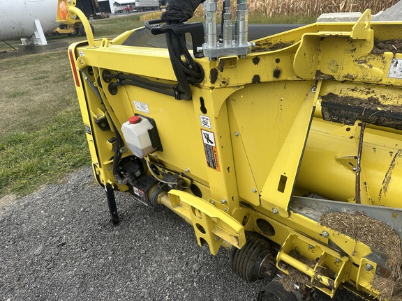 2022 John Deere 659 Header Forage