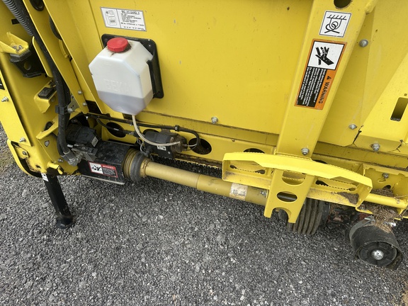 2022 John Deere 659 Header Forage