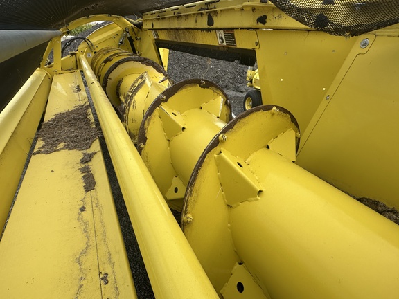 2022 John Deere 659 Header Forage